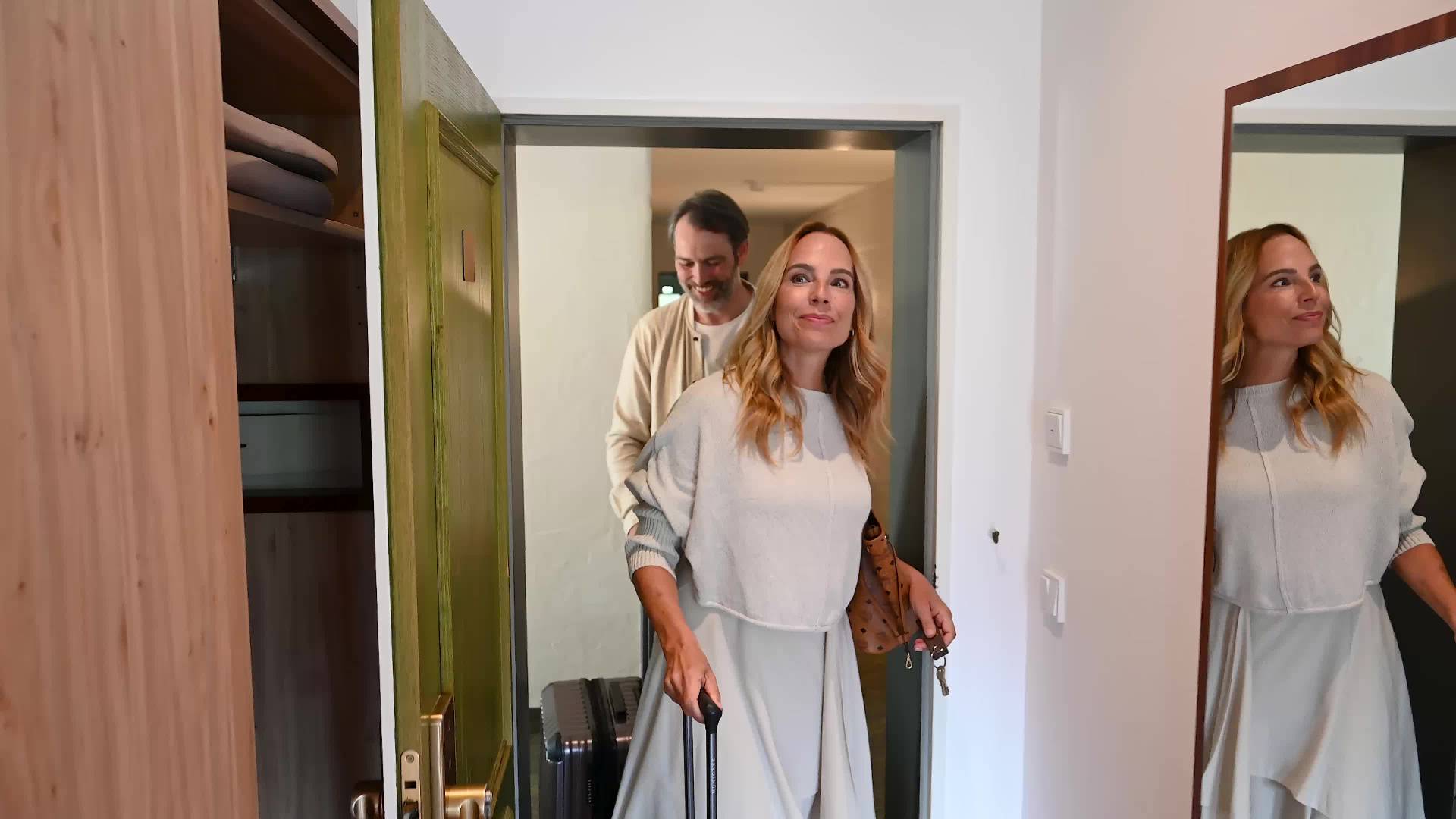 Room Tour